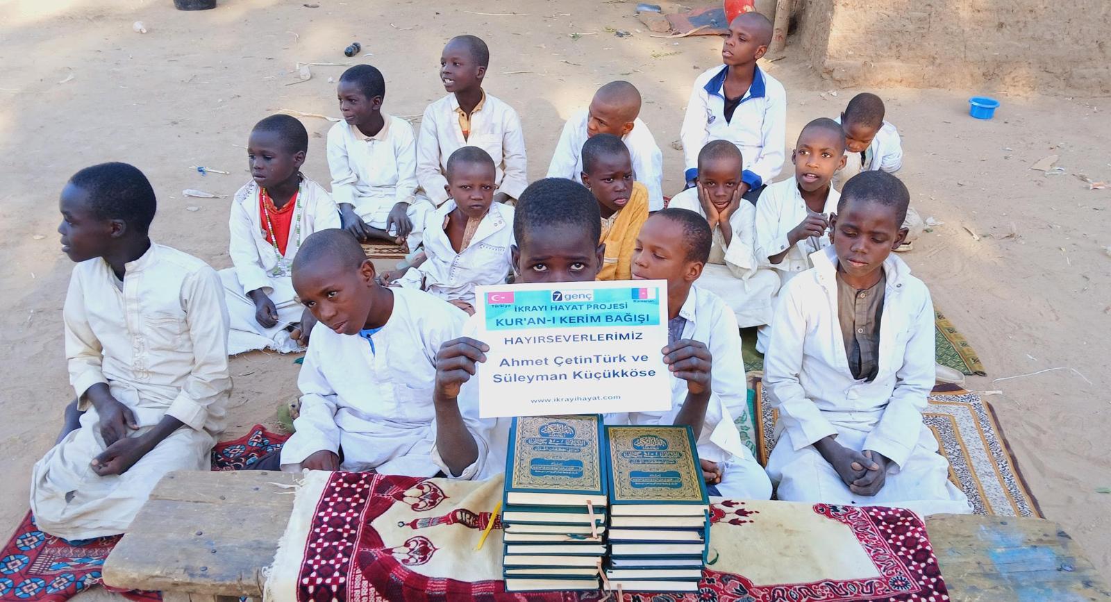 Afrika Kuranı Kerim Dağıtımı Afrika Kuranı Kerim Dağıtımı